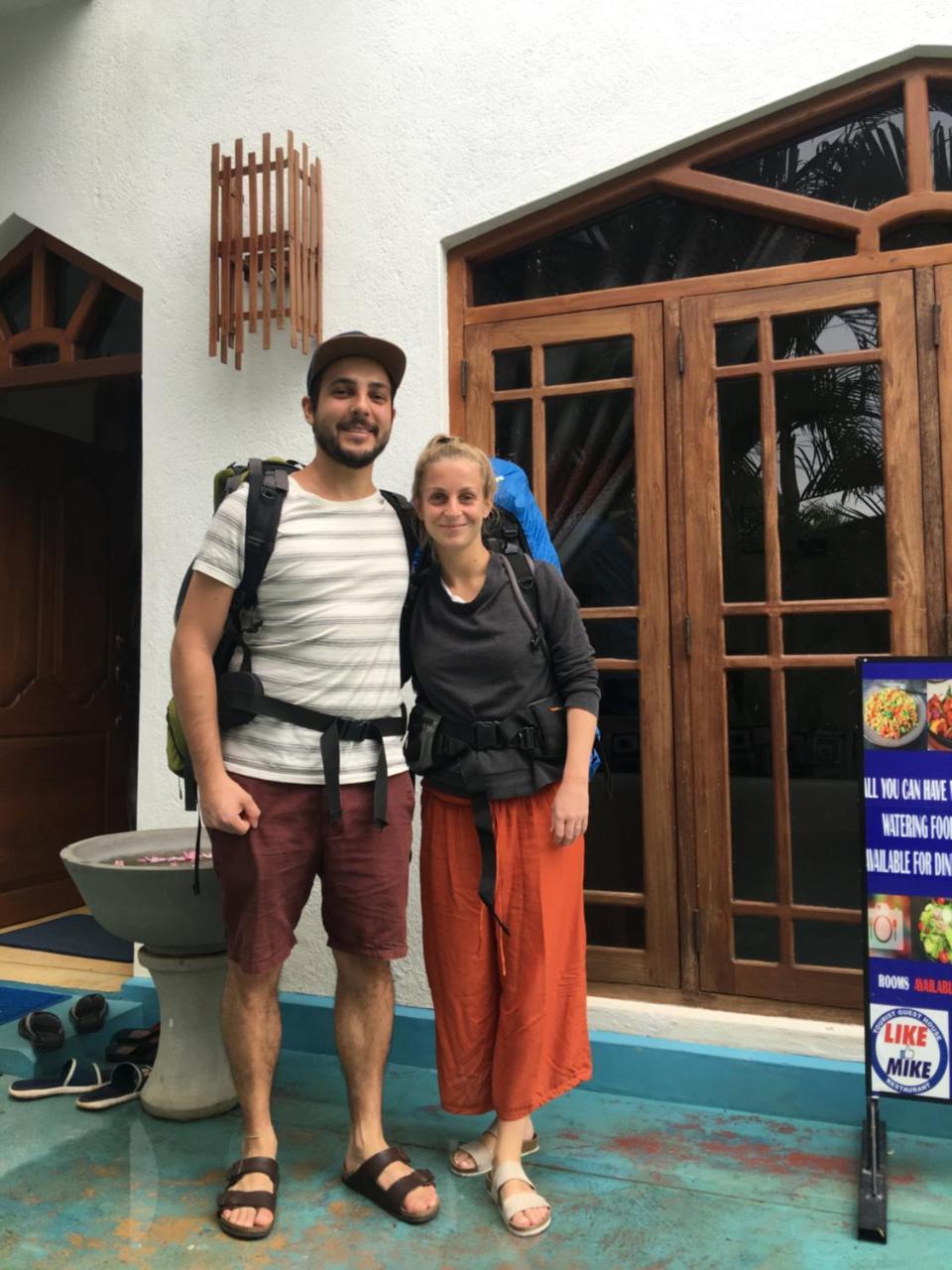 Like Mike Tourist Guest House & Restaurant Νεγκόμπο Εξωτερικό φωτογραφία